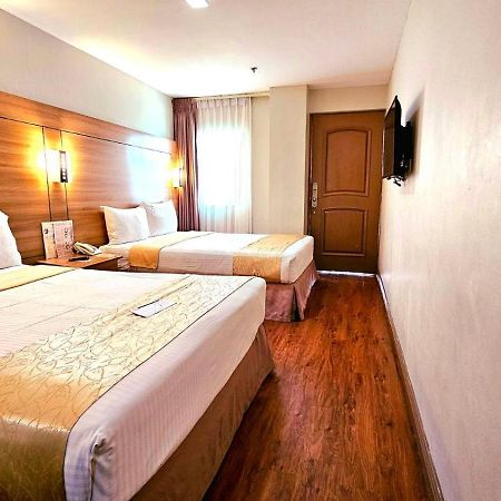 Tagaytay Hotel Sixb Tagaytay City Ngoại thất bức ảnh