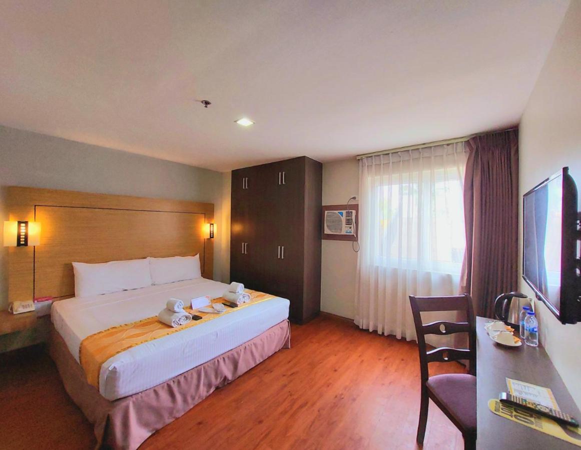 Tagaytay Hotel Sixb Tagaytay City Ngoại thất bức ảnh