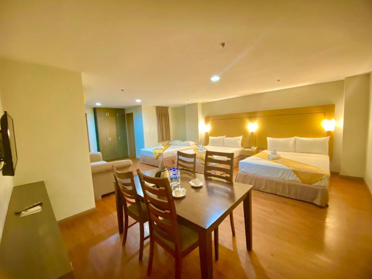 Tagaytay Hotel Sixb Tagaytay City Ngoại thất bức ảnh