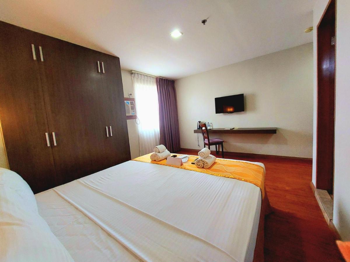 Tagaytay Hotel Sixb Tagaytay City Ngoại thất bức ảnh