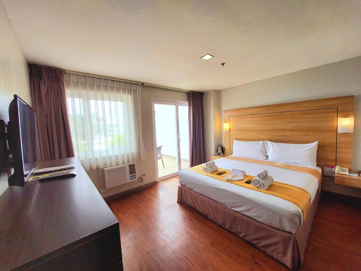 Tagaytay Hotel Sixb Tagaytay City Ngoại thất bức ảnh